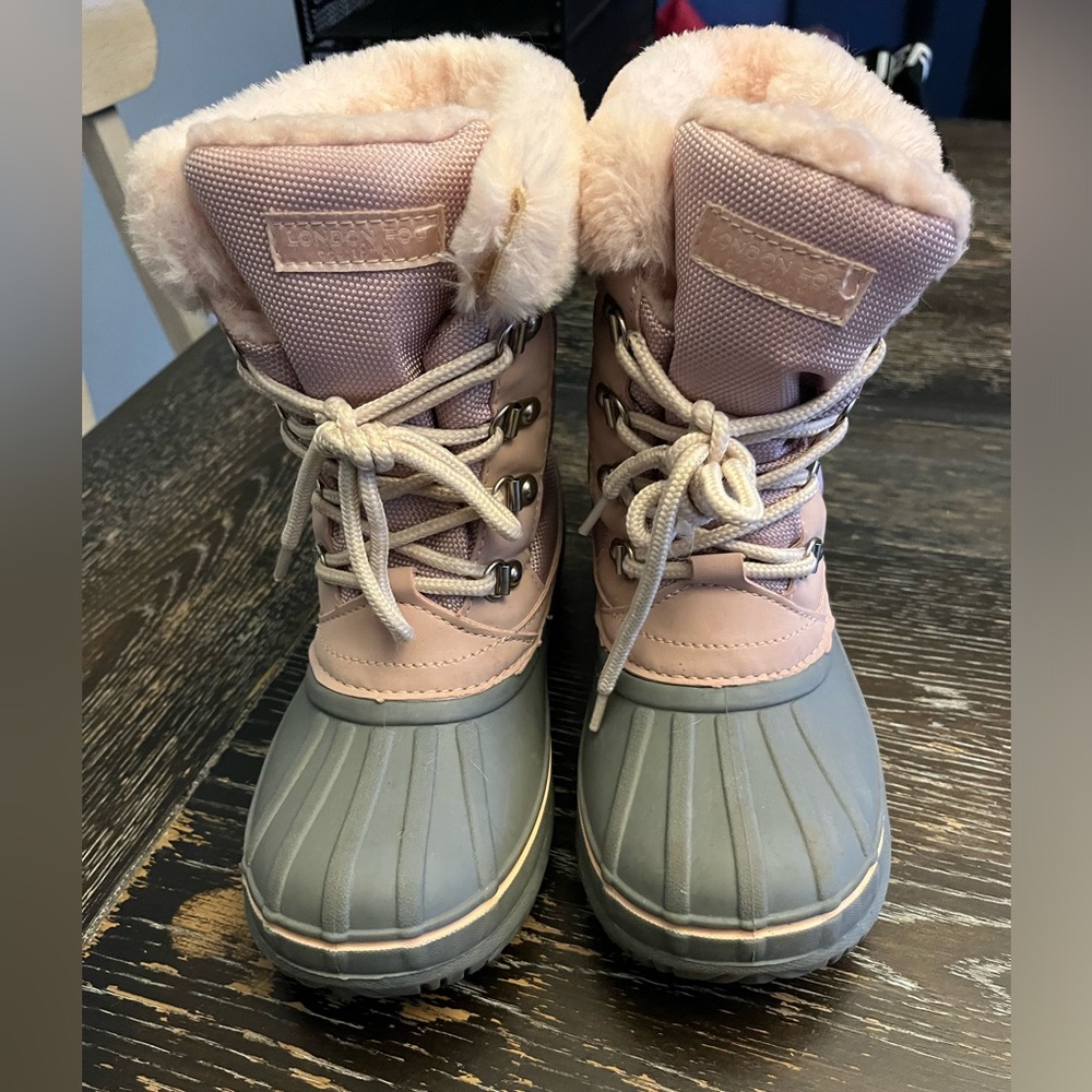 Girls’ London Fog snow/rain boots.